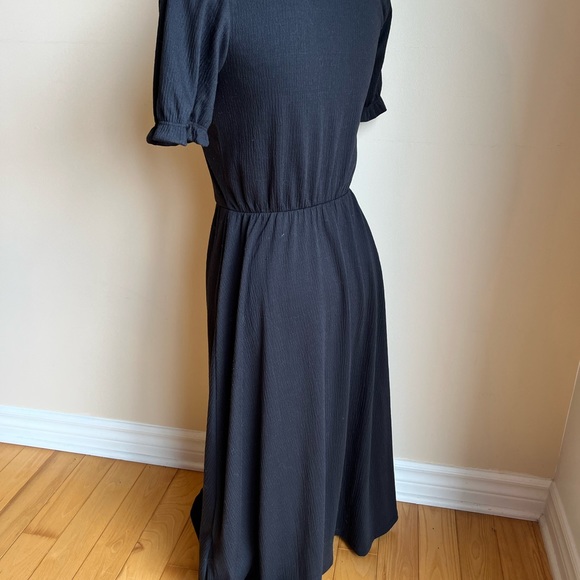 Divided by H&M buttoned down black dress - Picture 2 of 4